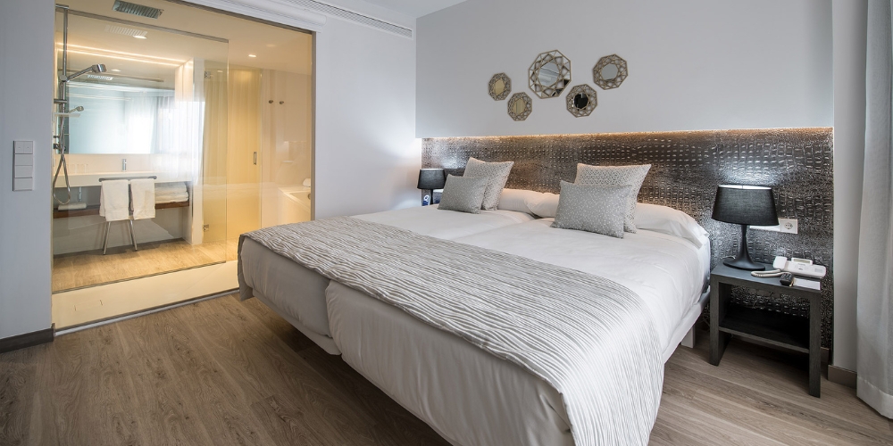 Premium Grand Suite Elegance