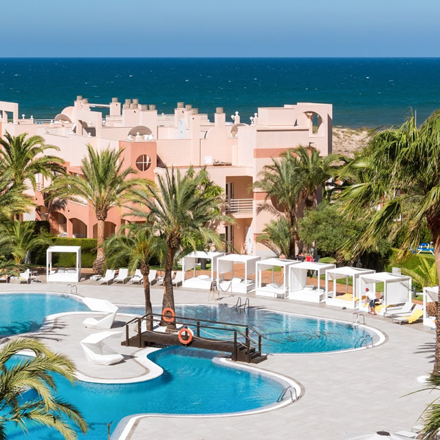 Image Feed - Resort