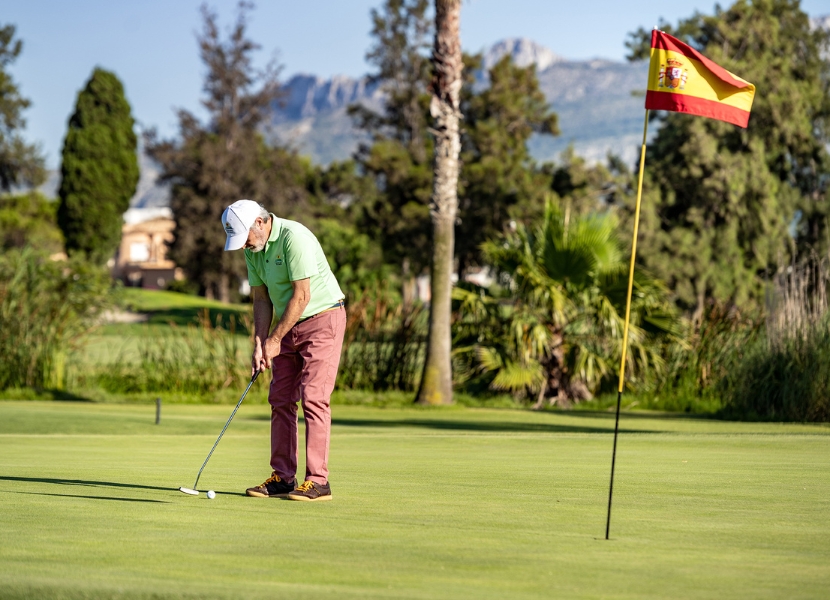 SCHARFER GEIST, PRÄZISER SCHLAG